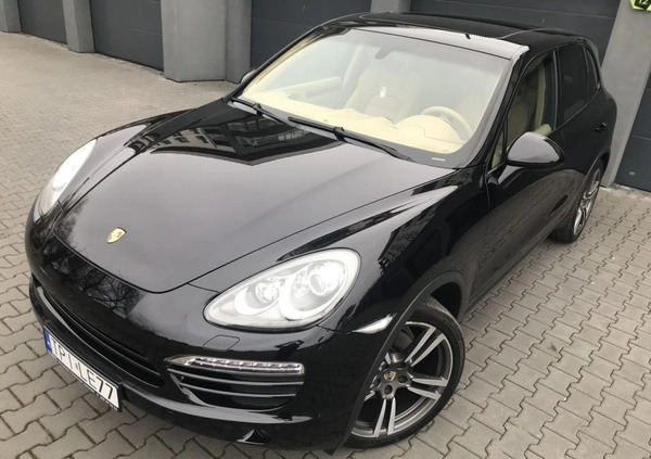Porsche Cayenne cena 111111 przebieg: 152000, rok produkcji 2011 z Katowice małe 742